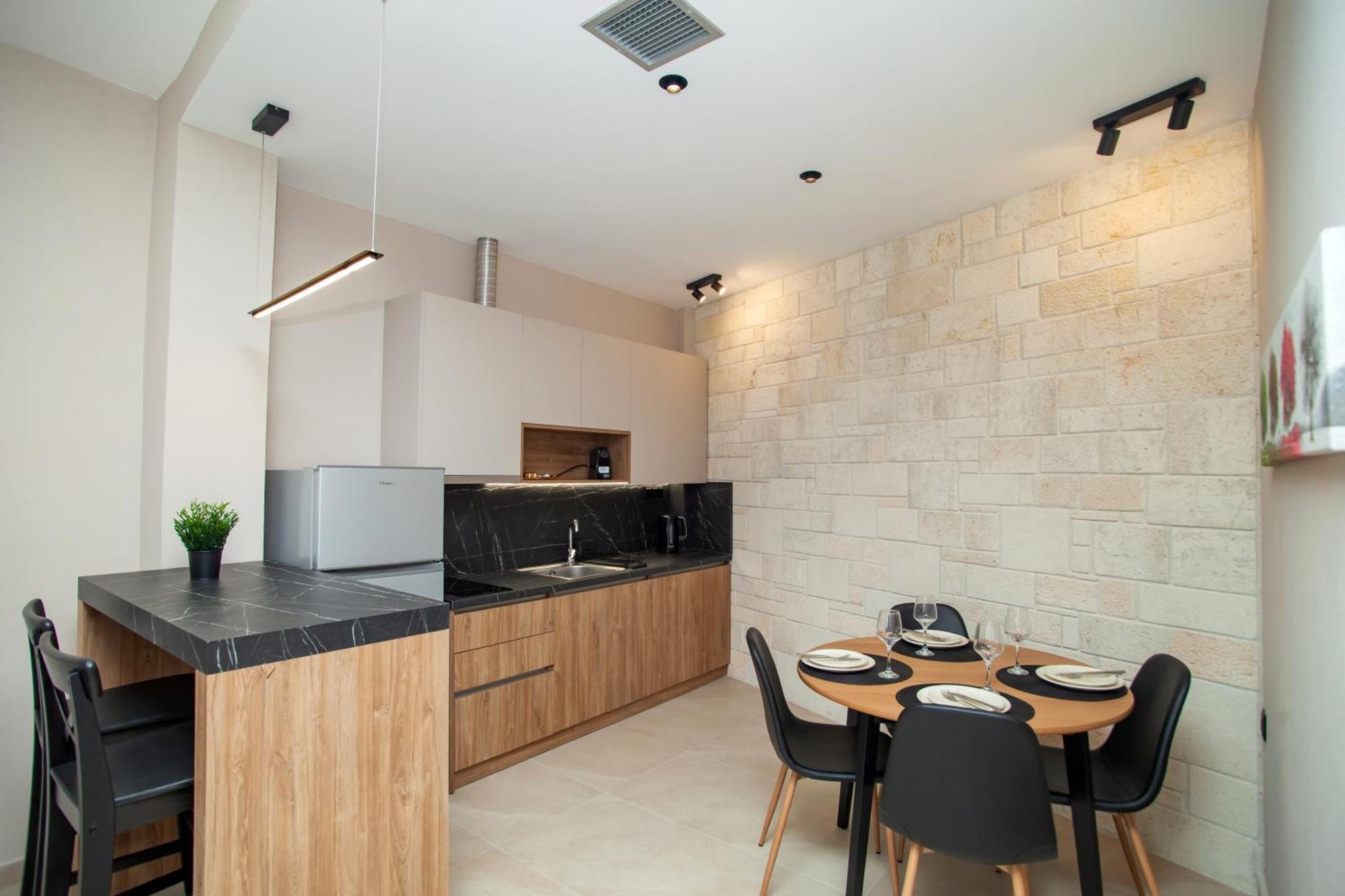 Kotinos Apartments Афитос Екстериор снимка
