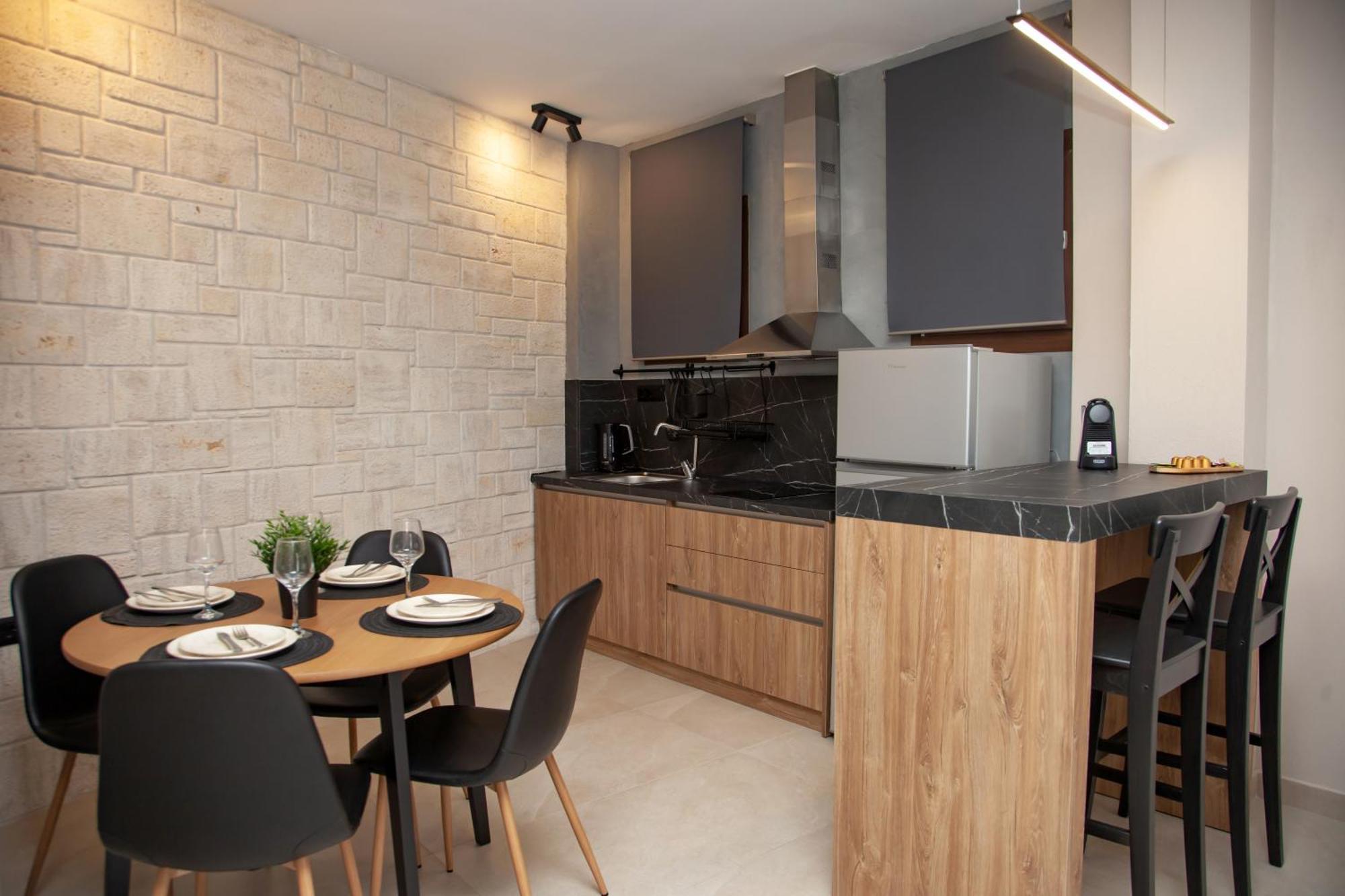 Kotinos Apartments Афитос Екстериор снимка